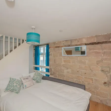 Benley City Stays - Kirkstall Bridge Apartments Apartment *