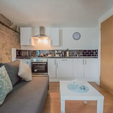 Benley City Stays - Kirkstall Bridge Apartments Apartment Leeds (West Yorkshire)