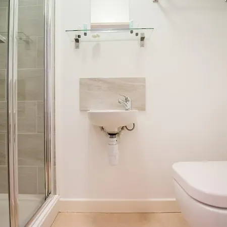 Apartment Benley City Stays - Kirkstall Bridge Apartments *